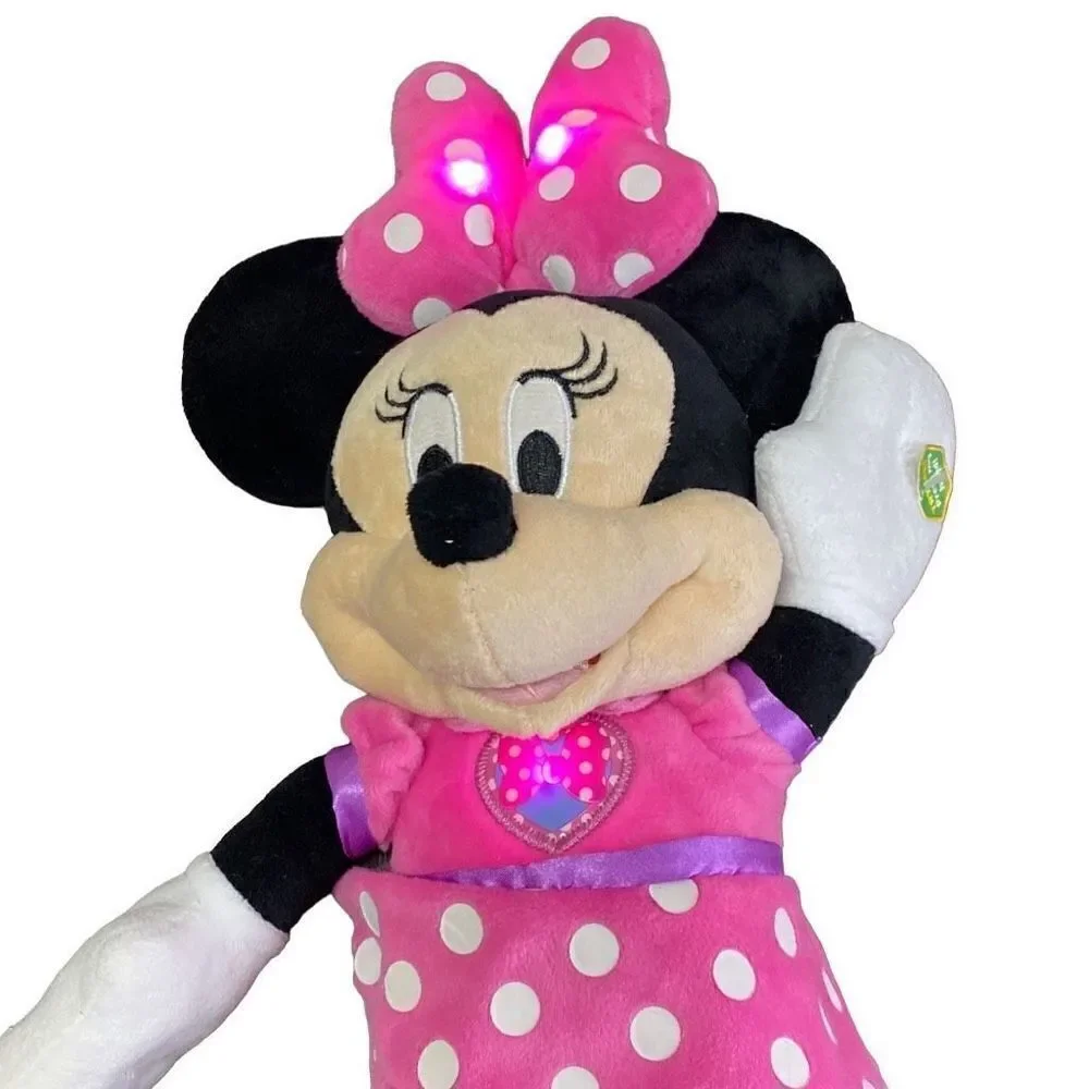 Disney Plush 14” Talking Singing Minnie Mouse Pink and White Polka Dots With Bow